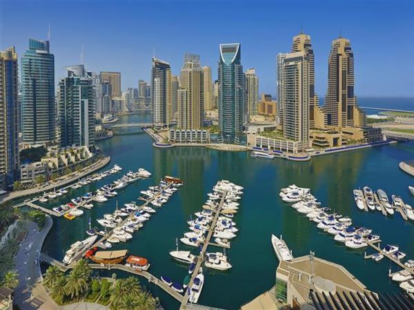 Hostel Pirates Bay Dubai Exterior foto